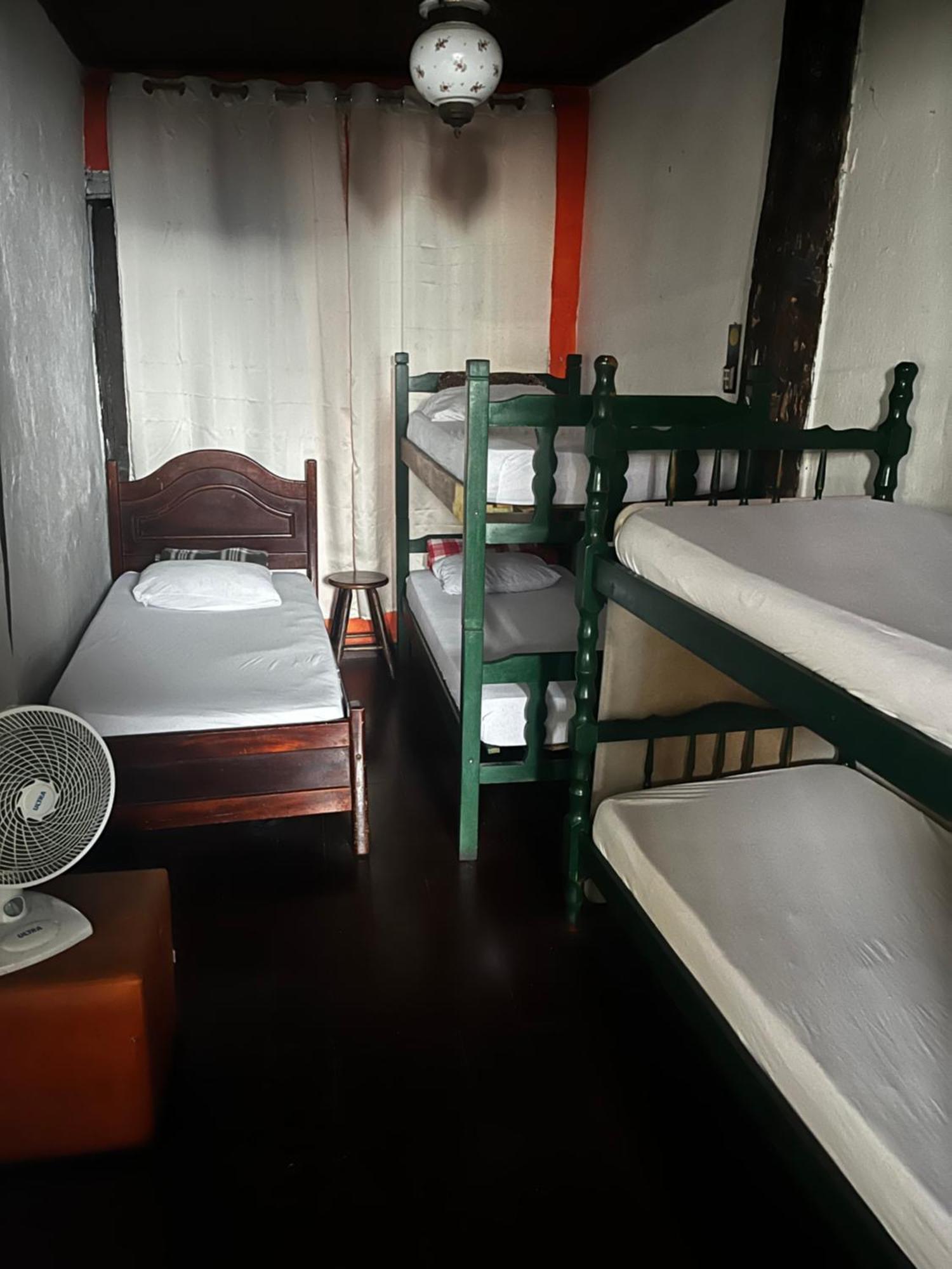 Hostel Uai